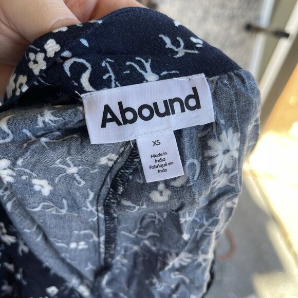 Abound Navy White Flowy Flirty Floral Summer Casual Shorts Womens XS - Picture 4 of 7